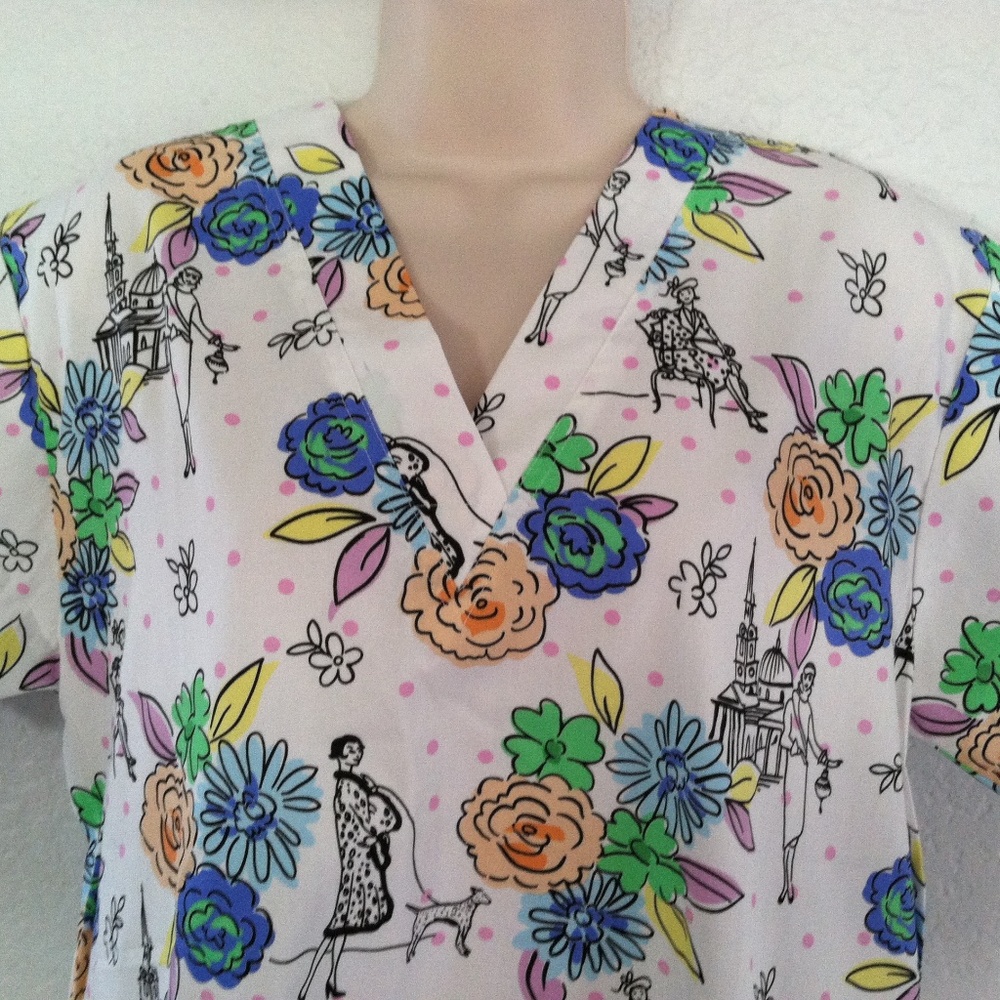 Medical Uniform Scrub Printed V-Neck Top